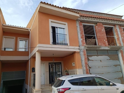 Venta Casa adosada Puerto Lumbreras. Con balcón 133 m²