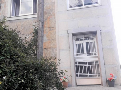 Venta Casa rústica en Camiño Real de Cudeiro Ourense. Buen estado 100 m²