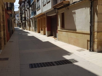 Venta Chalet en Calle Huesca Calanda. Buen estado 321 m²