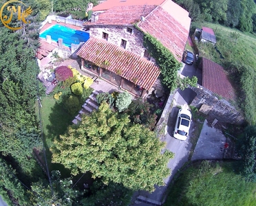 Venta de casa con piscina y terraza en Barcenilla, BARCENILLA