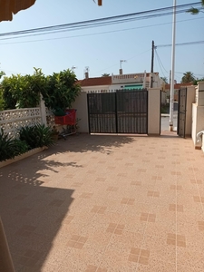 Venta de casa con terraza en Torrevieja, Torretas
