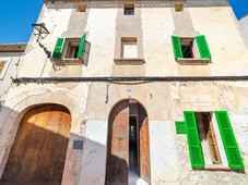 aOPORTUNIDAD! Venta casa para reformar con garaje en el centro de Campanet, Mallorca