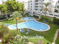 Apartamento en venta en Albir con 2 dormitorios y 2 ba?os