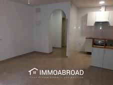 Apartamento en venta en Alicante con 3 dormitorios y 0 ba?os