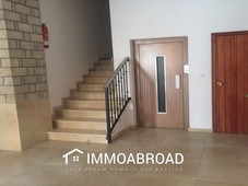 Apartamento en venta en Almansa con 3 dormitorios y 2 ba?os