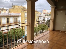 Apartamento en venta en Torremolinos-M?laga con 3 dormitorios y 2 ba?os