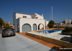 Beautiful villa beside the canal, with mooring 40M length