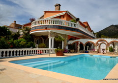 Beautiful villa with private pool and seperate guest apartment