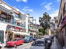 Bonito apartamento estudio con gran terraza y solarium en una centrica situacion, a 75 metros de la