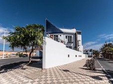 Casa-Chalet en Venta en Aguimes Las Palmas