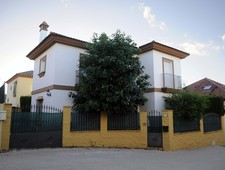 Casa-Chalet en Venta en Bormujos Sevilla