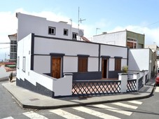 Casa-Chalet en Venta en Firgas Las Palmas