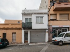 CASA CON GARAJE Y TERRAZA EN SANT FELIU DE GUIXOLS