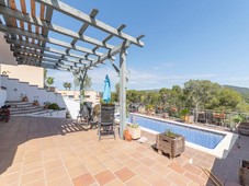 Casa con piscina en zona Els Cards de Sant Pere de Ribes