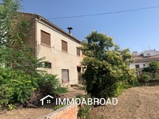 Casa en venta en Ayora con 3 dormitorios y 1 ba?os