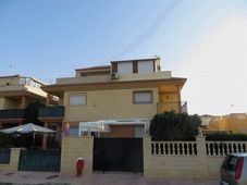 Casa en venta en Daya Nueva, Alicante en Calle Holanda
