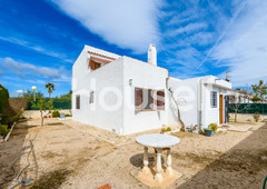 Chalet en venta de 131m? en Calle 2, 01320 Sant Jordi/San Jorge (Castell?n)