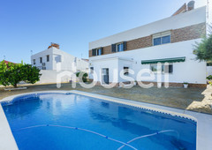 Chalet en venta de 260 m?en Calle Albeiteria, 12 41807 Espartinas, Sevilla.