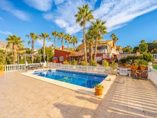 Chalet en venta de 400 m? en Calle Gregal, 3530 La Nucia (Alicante)