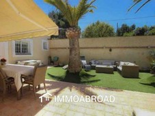 Chalet en venta en Albir con 4 dormitorios y 3 ba?os