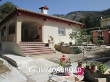 Chalet en venta en Ayelo de Malferit con 6 dormitorios y 3 ba?os