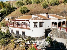 Chalet en venta en C?mpeta con 3 dormitorios y 2 ba?os