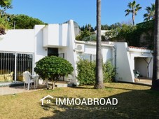 Chalet en venta en Marbella con 3 dormitorios y 2 ba?os