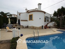 Chalet en venta en Orba con 2 dormitorios y 2 ba?os