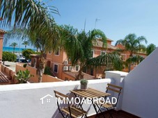 Chalet en venta en Torremolinos-M?laga con 3 dormitorios y 3 ba?os