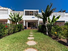 En venta: irresistible casa d?plex en Mog?n-Puerto Rico cerca de la playa