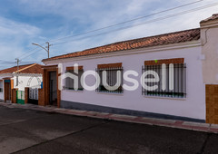 Espaciosa casa en venta de 214 m? y parcela de 60 m? en Calle R?o Tajo, 45520 Villaluenga de la Sagra (Toledo)