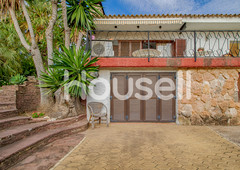 Gran casa en venta de 595 m? y 1921 m? de parcela en Calle Teodoro Llorent en Torrente,Valencia