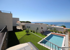 Magnificent new constructed villa with exceptional sea views