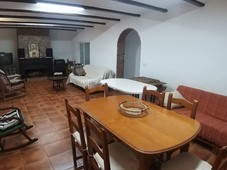 Venta de casa con terraza en Andújar