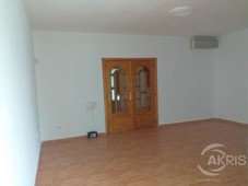 VIVIENDA CON 3 DORMITORIOS EN VILLALUENGA DE LA SAGRA