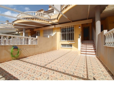 Venta Casa adosada en Calle Ginez Perez de Hita Los Alcázares. Buen estado con terraza 155 m²
