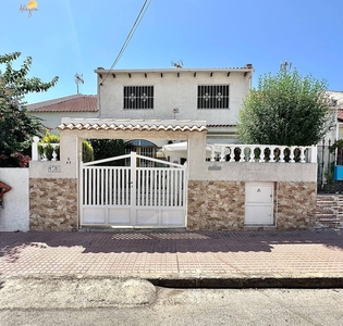 Adosado en venta en Nueva Torrevieja, Torrevieja, Alicante