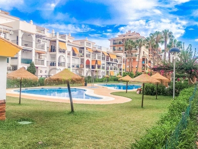 Alquiler Piso Torrox. Piso de una habitación en Calle Del Esperanto. Buen estado séptima planta con terraza