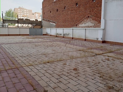 Alquiler Piso Valladolid. Piso de tres habitaciones Quinta planta