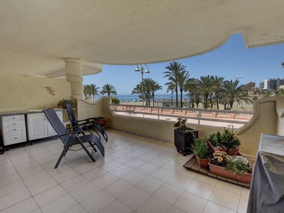 Apartamento en venta en Benalmadena Costa, Benalmádena, Málaga