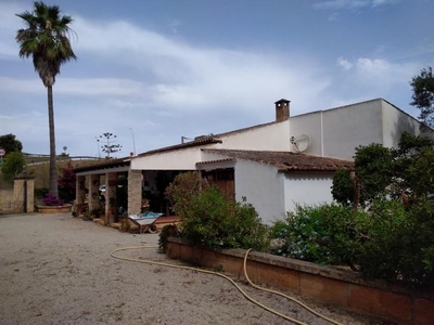 Casa con terreno en Algaida