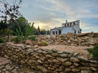 Casa con terreno en Lleida