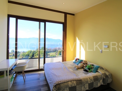 Casa en condominio con increíble vista al lago Villarrica.