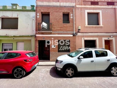 Casa en venta en Calle de Exèrcit, cerca de Carrer de Lleó XIII