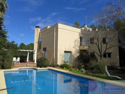 Chalet en venta en Dénia