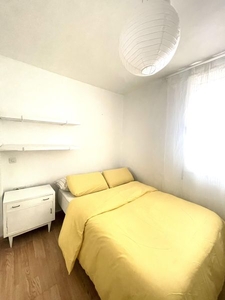 Habitaciones en C/ San José de Calasanz, Sevilla Capital por 360€ al mes