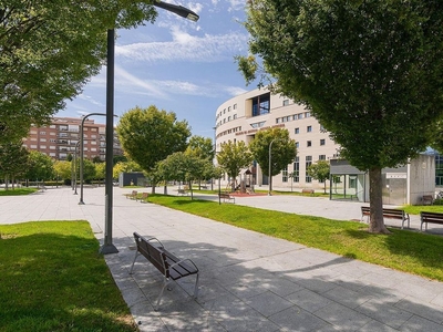 Piso en alquiler en San Juan de 3 habitaciones con muebles y calefacción