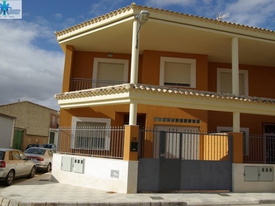 Venta Casa adosada Albacete. Con terraza 159 m²