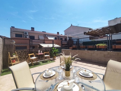 Venta Casa adosada en Costa Fuentes de Ebro. Con terraza 219 m²
