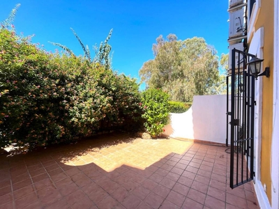 Venta Casa adosada en Jardines de Casares Casares. Con terraza 120 m²